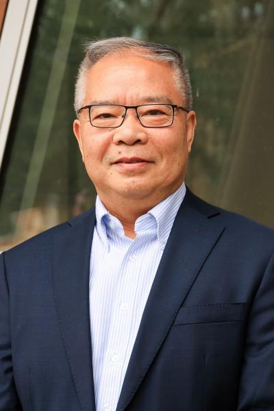 Professor Ligang Song
